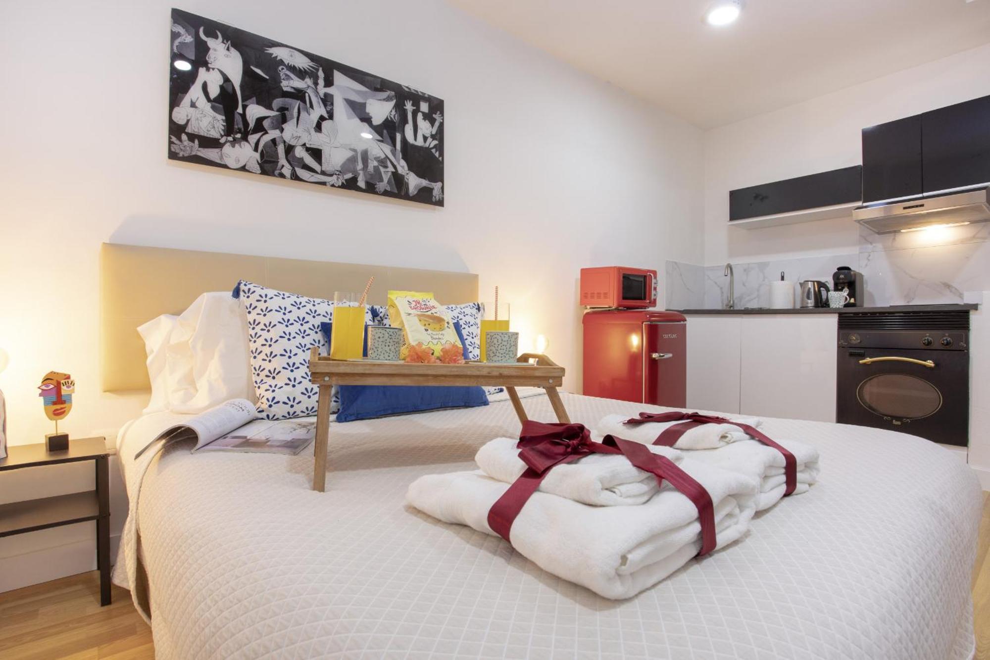 -Malagasunapts-Estudio Picasso Capuchinos Exterior photo